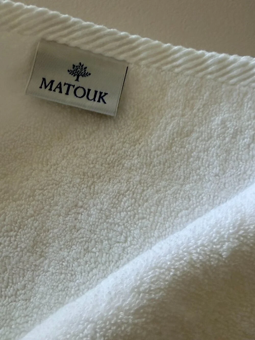 NWT Matouk Milagro Tub Mat 36'x 24